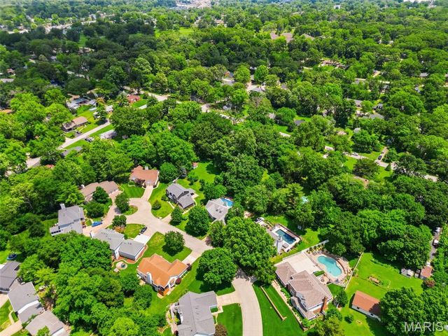 7811 Grantwood Oaks Court, St Louis, MO 63123