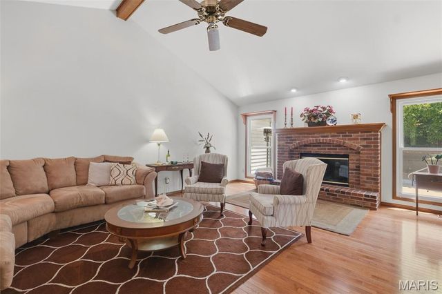 7811 Grantwood Oaks Court, St Louis, MO 63123