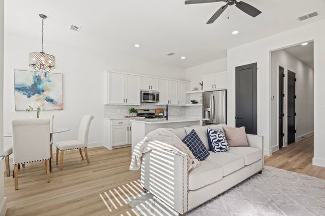 172 W 17th Street, Mt Pleasant, TX 75455