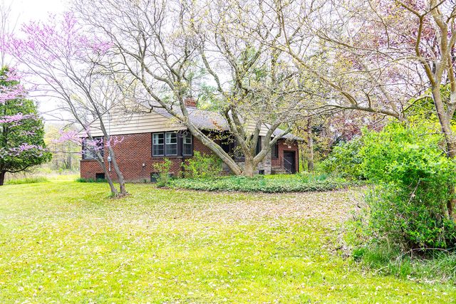 1359 Bell Avenue, New Buffalo City, MI 49117