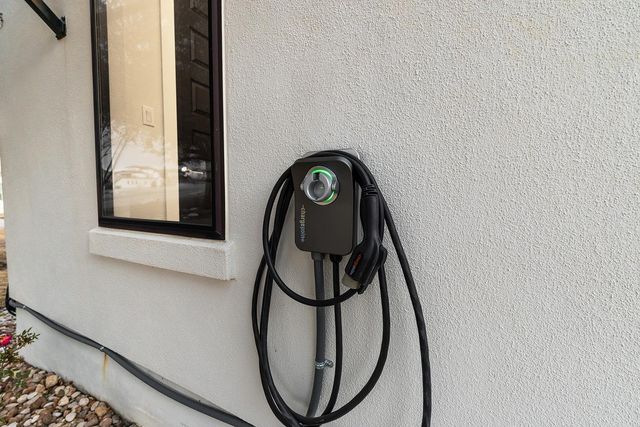 606 Sweet Grass LN, Austin, TX 78738