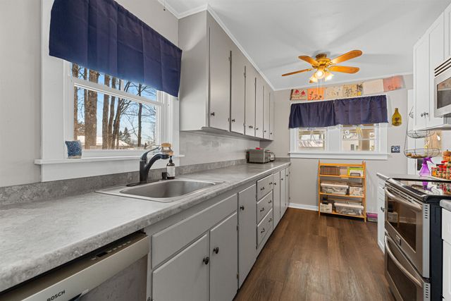 117 Airport Road, Hartford, VT 05001