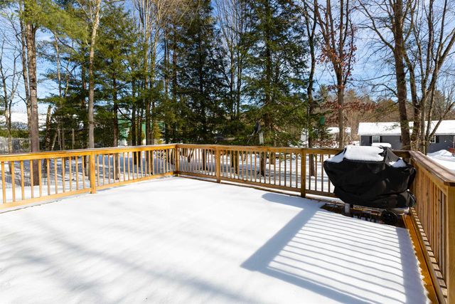 117 Airport Road, Hartford, VT 05001