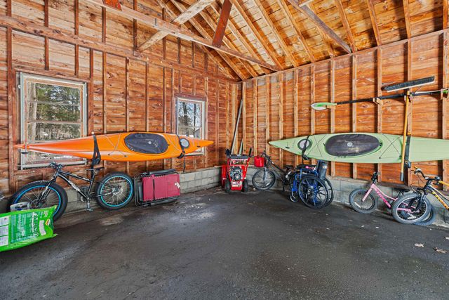 117 Airport Road, Hartford, VT 05001