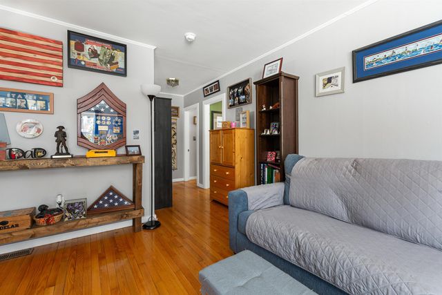 117 Airport Road, Hartford, VT 05001