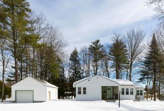 117 Airport Road, Hartford, VT 05001