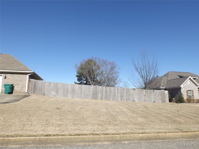 249 SPENCER Way, Deatsville, AL 36022