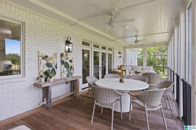 100 AUTUMN CREST DRIVE, Chelsea, AL 35051