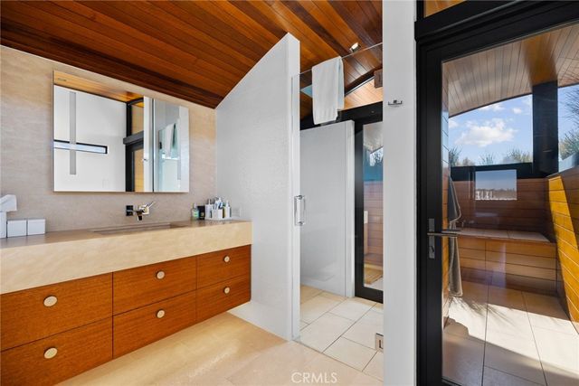 1509 E Bay Avenue, Newport Beach, CA 92661