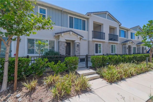 16681 Wyndham 3, Fontana, CA 92336