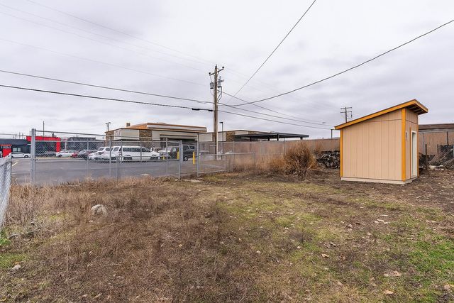 3011 E Queen Ave, Spokane, WA 99217