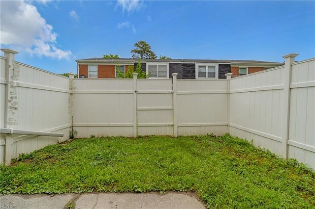 358 Susan Constant DR, Newport News, VA 23608