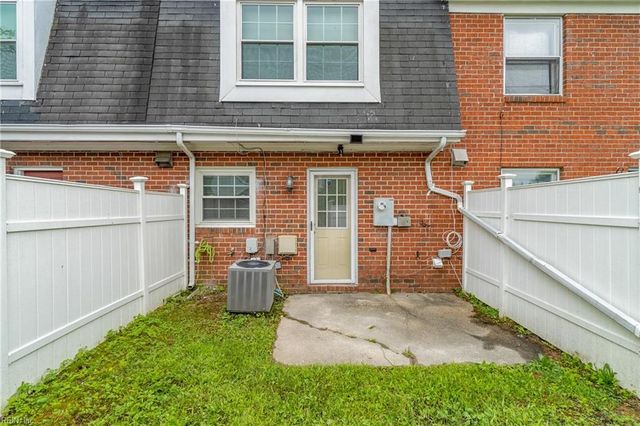 358 Susan Constant DR, Newport News, VA 23608