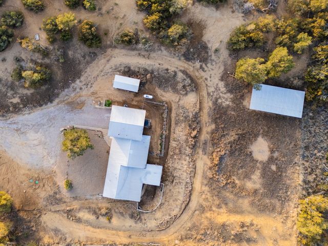 145 Rincon Lp Road, Tijeras, NM 87059