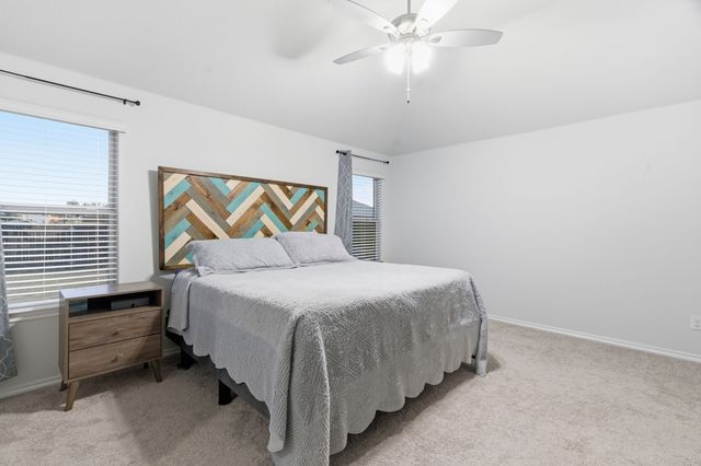 437 Falcon Way, Azle, TX 76020