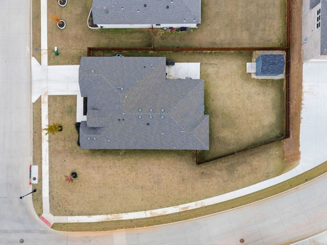 437 Falcon Way, Azle, TX 76020