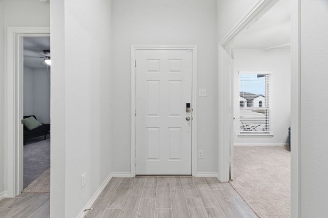 437 Falcon Way, Azle, TX 76020