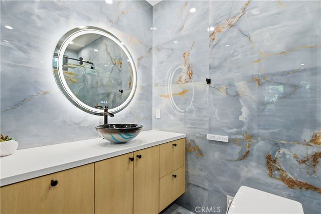 5428 Villawood Cir, Calabasas, CA 91302