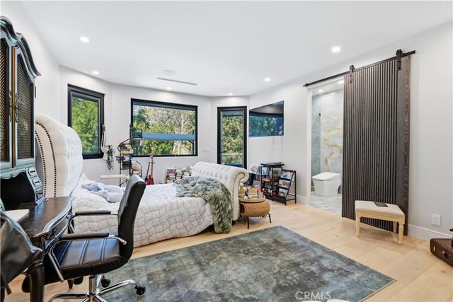 5428 Villawood Cir, Calabasas, CA 91302