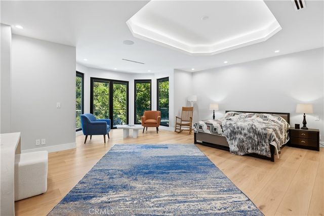 5428 Villawood Cir, Calabasas, CA 91302