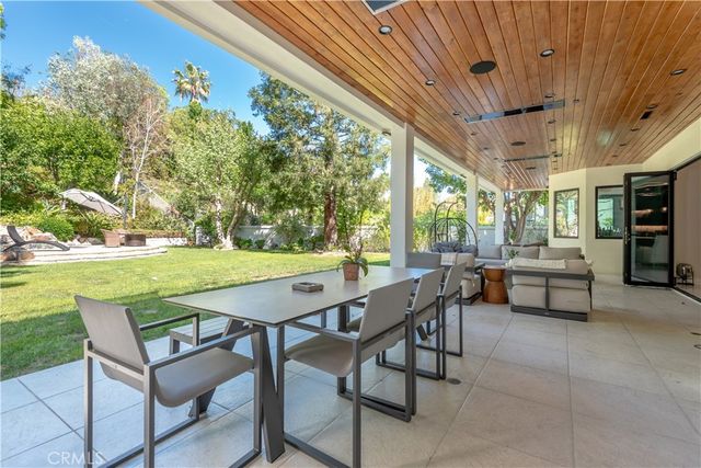 5428 Villawood Cir, Calabasas, CA 91302