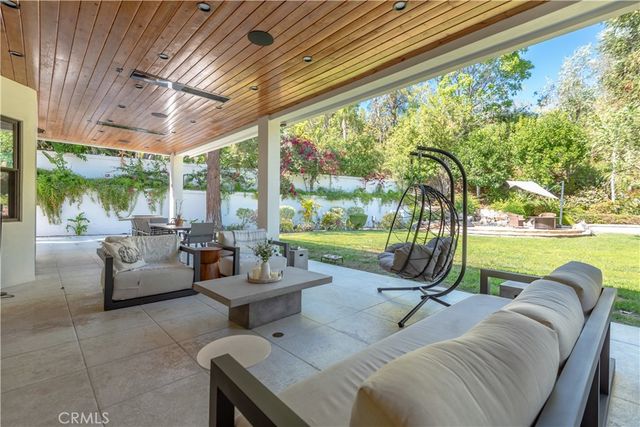 5428 Villawood Cir, Calabasas, CA 91302