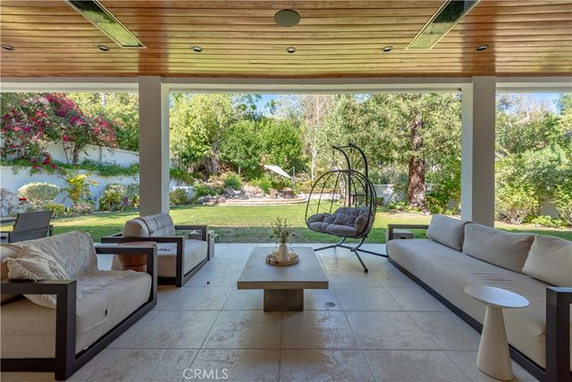 5428 Villawood Cir, Calabasas, CA 91302