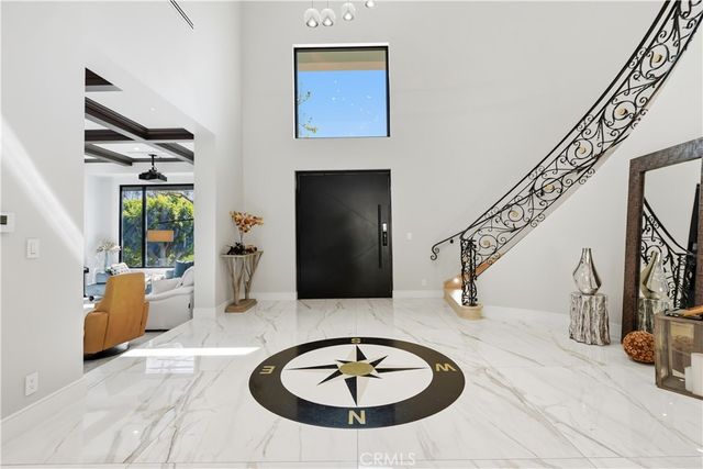 5428 Villawood Cir, Calabasas, CA 91302