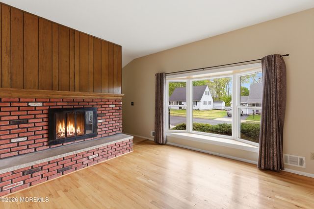 94 Boulevard W, Keyport, NJ 07735