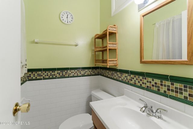 94 Boulevard W, Keyport, NJ 07735