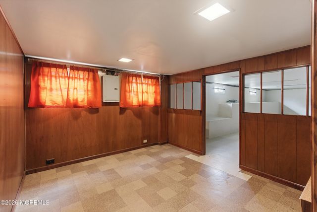 94 Boulevard W, Keyport, NJ 07735