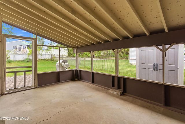 94 Boulevard W, Keyport, NJ 07735