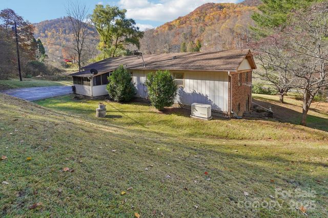 480 Paint Fork Road, Barnardsville, NC 28709