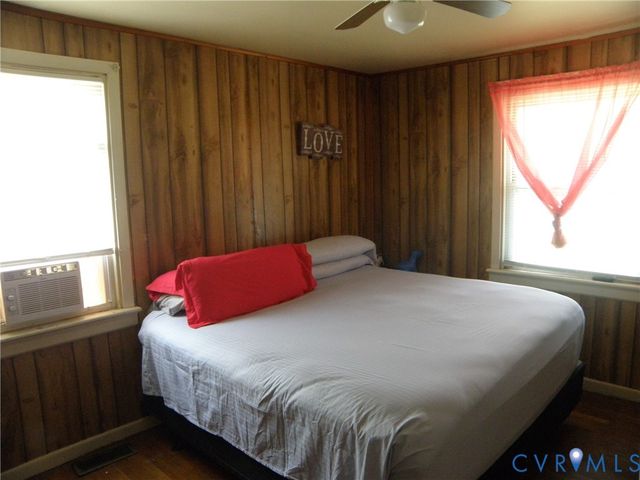 1910 Carneal St, Henrico, VA 23223
