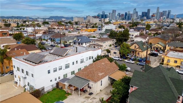 440 E 27th, Los Angeles, CA 90011