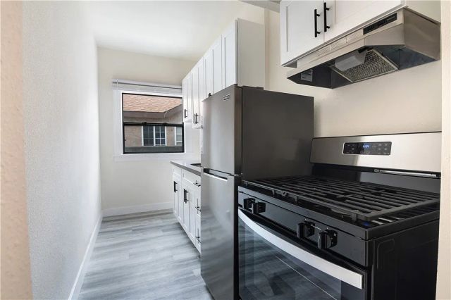 440 E 27th, Los Angeles, CA 90011