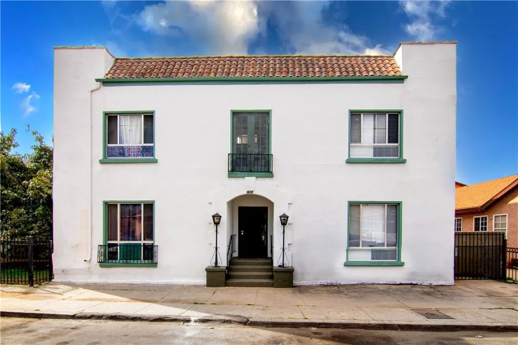 440 E 27th, Los Angeles, CA 90011