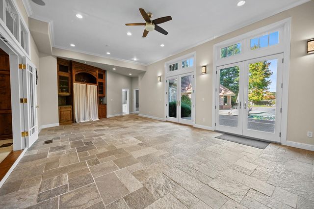10875 Grenache Way, Elk Grove, CA 95624