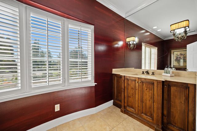 10875 Grenache Way, Elk Grove, CA 95624