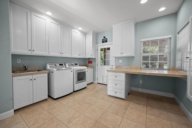 10875 Grenache Way, Elk Grove, CA 95624