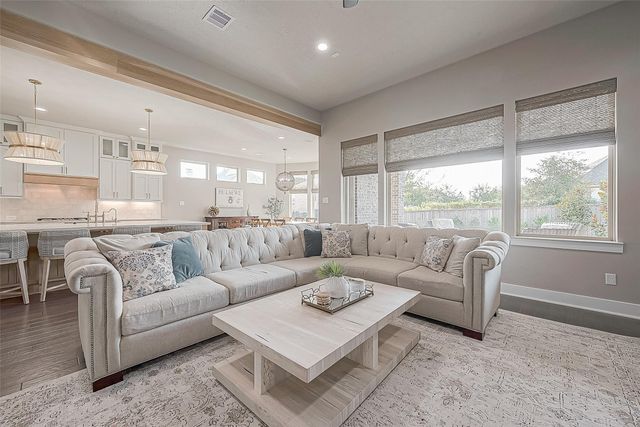 30 Argosy Bend Place, Tomball, TX 77375