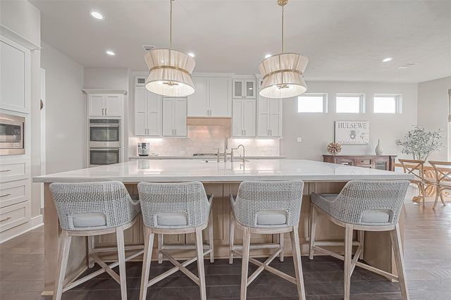 30 Argosy Bend Place, Tomball, TX 77375