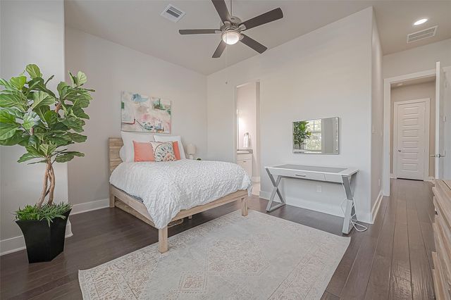 30 Argosy Bend Place, Tomball, TX 77375