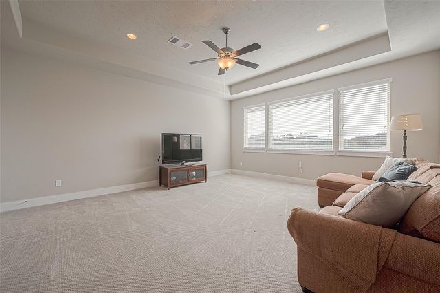 30 Argosy Bend Place, Tomball, TX 77375