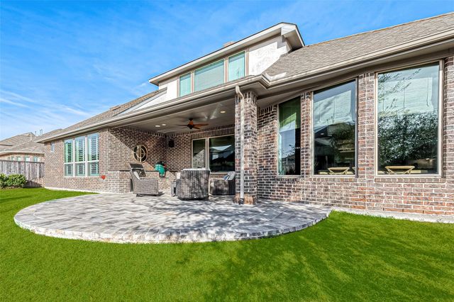 30 Argosy Bend Place, Tomball, TX 77375