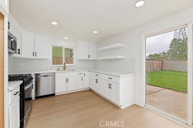 14207 Woodland Drive, Fontana, CA 92337