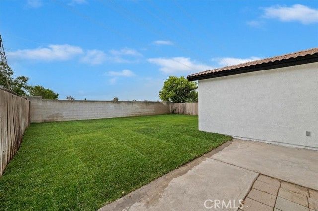 14207 Woodland Drive, Fontana, CA 92337