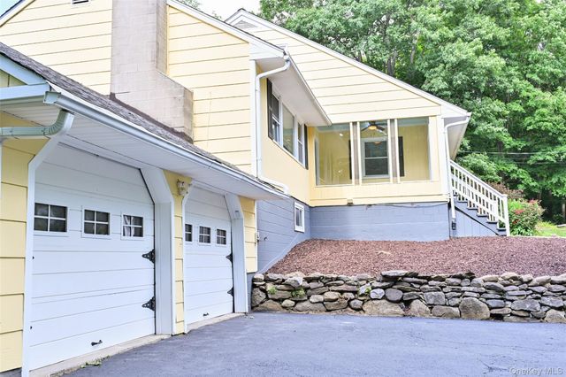 136 Foggintown Road, Brewster, NY 10509
