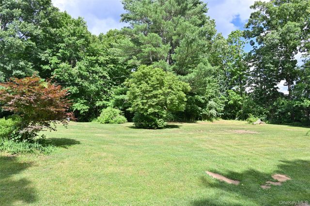 136 Foggintown Road, Brewster, NY 10509
