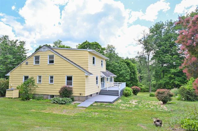 136 Foggintown Road, Brewster, NY 10509